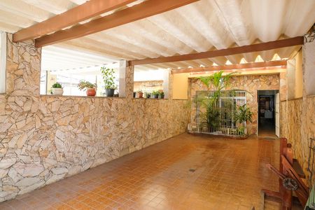 Casa à venda com 200m², 3 quartos e 4 vagasGaragem