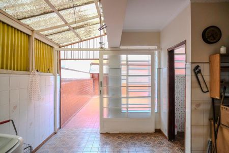 Casa à venda com 200m², 3 quartos e 4 vagasÁrea de serviço