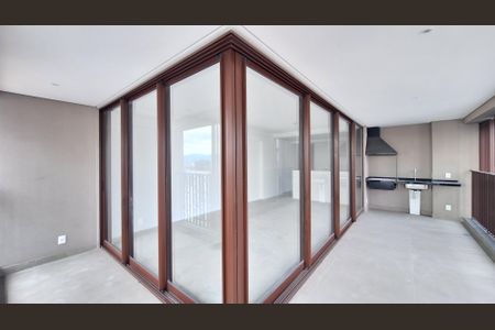 Apartamento à venda com 111m², 3 quartos e 2 vagas Apartamento à venda com 111m², 3 quartos e 2 vagasVaranda