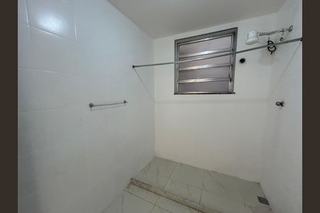 Apartamento à venda com 78m², 2 quartos e sem vagaBanheiro