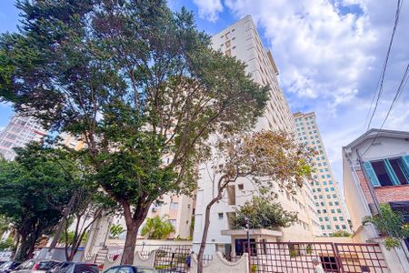 Apartamento à venda com 43m², 1 quarto e 1 vaga Apartamento à venda com 43m², 1 quarto e 1 vagaFachada