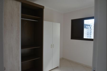 Apartamento à venda com 97m², 3 quartos e 2 vagasQuarto 2