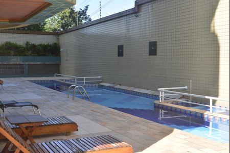 Apartamento à venda com 97m², 3 quartos e 2 vagasÁrea comum - Piscina