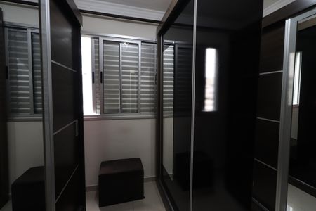 Apartamento à venda com 58m², 3 quartos e 1 vagaQuarto 2