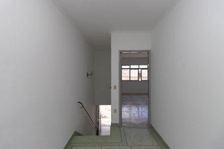 Casa à venda com 170m², 2 quartos e 2 vagas Casa à venda com 170m², 2 quartos e 2 vagasHall de Entrada