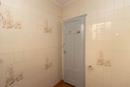 Casa à venda com 170m², 2 quartos e 2 vagas Casa à venda com 170m², 2 quartos e 2 vagasBanheiro Social