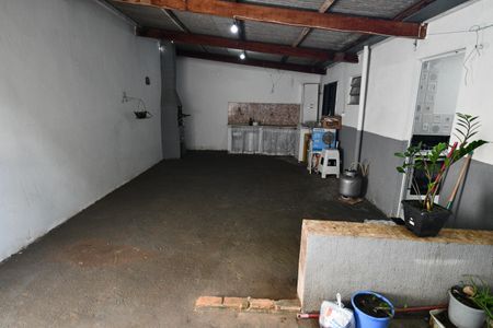 Casa à venda com 160m², 2 quartos e 1 vagaÁrea de Serviço