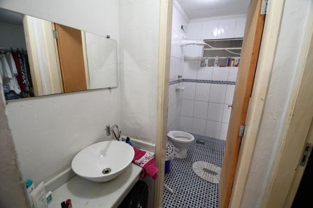Casa à venda com 160m², 2 quartos e 1 vagaBanheiro