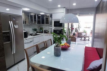 Apartamento à venda com 141m², 4 quartos e 1 vaga