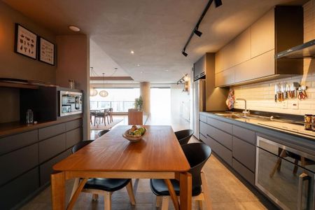 Apartamento à venda com 275m², 4 quartos e 4 vagas