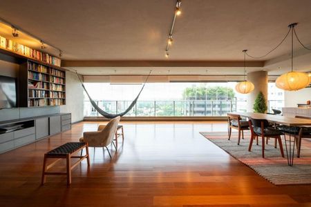 Apartamento à venda com 275m², 4 quartos e 4 vagas