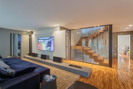 Casa de condomínio à venda com 630m², 4 quartos e 4 vagas