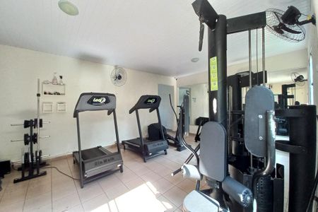 Apartamento à venda com 47m², 2 quartos e 1 vaga Apartamento à venda com 47m², 2 quartos e 1 vagaÁrea comum - Academia