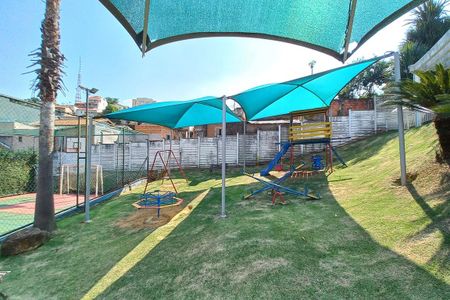 Apartamento à venda com 47m², 2 quartos e 1 vaga Apartamento à venda com 47m², 2 quartos e 1 vagaÁrea comum - Playground