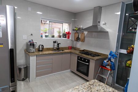 Casa à venda com 367m², 3 quartos e 5 vagas Casa à venda com 367m², 3 quartos e 5 vagasCozinha