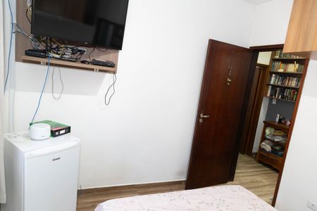 Casa à venda com 367m², 3 quartos e 5 vagas Casa à venda com 367m², 3 quartos e 5 vagasQuarto 2