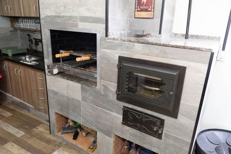 Casa à venda com 367m², 3 quartos e 5 vagas Casa à venda com 367m², 3 quartos e 5 vagasÁrea gourmet