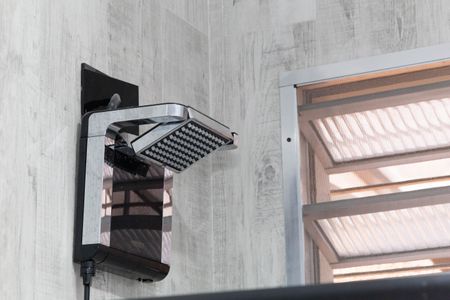 Casa à venda com 367m², 3 quartos e 5 vagas Casa à venda com 367m², 3 quartos e 5 vagasBanheiro Social