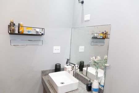 Casa à venda com 367m², 3 quartos e 5 vagas Casa à venda com 367m², 3 quartos e 5 vagasBanheiro Social