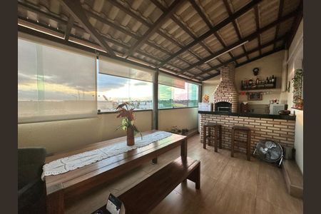 Apartamento à venda com 100m², 2 quartos e 1 vagaÁrea gourmet