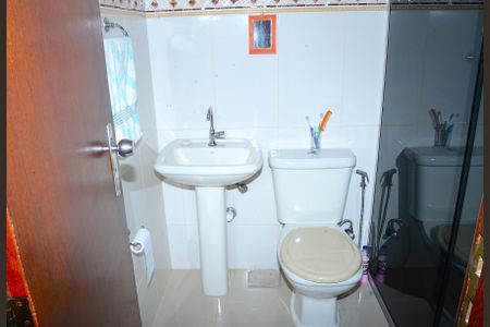 Casa à venda com 580m², 2 quartos e 4 vagasBanheiro