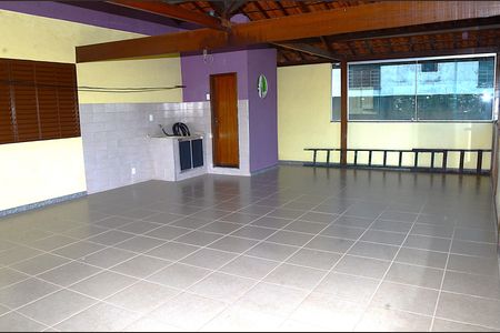 Casa à venda com 580m², 2 quartos e 4 vagasÁrea externa