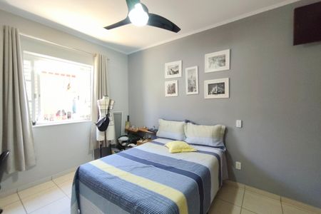 Casa à venda com 160m², 3 quartos e 6 vagas Casa à venda com 160m², 3 quartos e 6 vagasQuarto 2