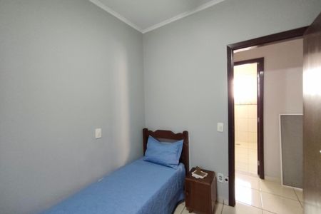 Casa à venda com 160m², 3 quartos e 6 vagas Casa à venda com 160m², 3 quartos e 6 vagasQuarto 3