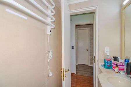 Apartamento à venda com 76m², 3 quartos e 1 vagaBanheiro da Suíte 