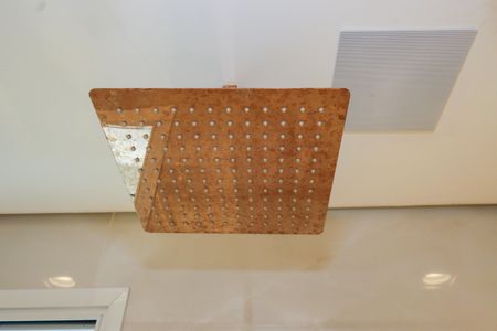 Apartamento à venda com 120m², 2 quartos e 2 vagas Apartamento à venda com 120m², 2 quartos e 2 vagasBanheiro da Suíte