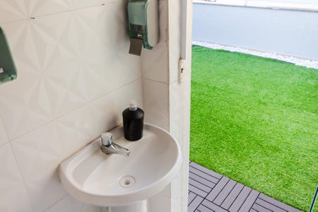 Apartamento à venda com 112m², 2 quartos e 2 vagasBanheiro de Serviço