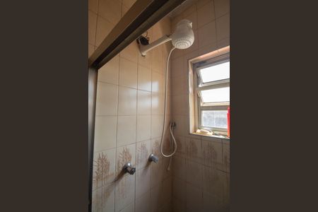 Casa à venda com 300m², 4 quartos e 6 vagas Casa à venda com 300m², 4 quartos e 6 vagasBanheiro 1