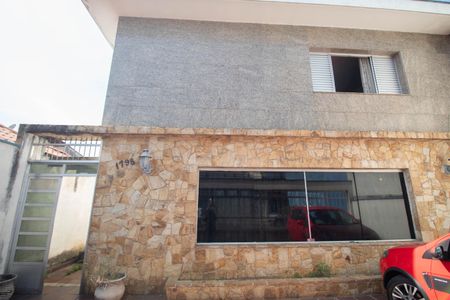Casa à venda com 300m², 4 quartos e 6 vagas Casa à venda com 300m², 4 quartos e 6 vagasGaragem