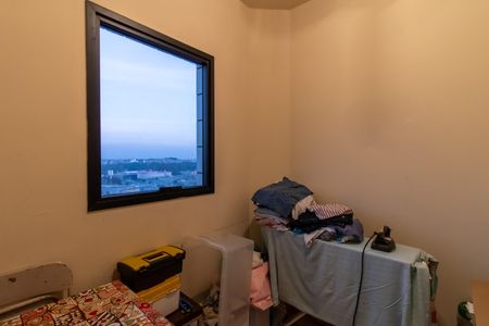 Apartamento à venda com 250m², 5 quartos e 5 vagas Apartamento à venda com 250m², 5 quartos e 5 vagasQuarto de Serviço