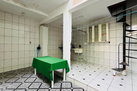 Casa à venda com 161m², 4 quartos e 2 vagasÁrea de Serviço