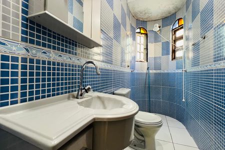 Casa à venda com 161m², 4 quartos e 2 vagasBanheiro 2