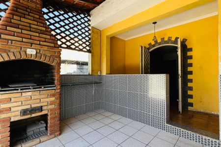Casa à venda com 161m², 4 quartos e 2 vagasVaranda gourmet