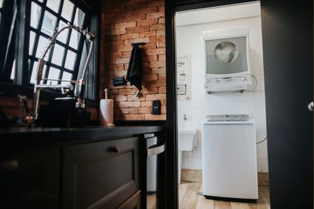 Casa de condomínio à venda com 200m², 3 quartos e 2 vagasCozinha e lavanderia