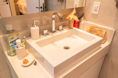 Apartamento à venda com 86m², 3 quartos e 2 vagas Apartamento à venda com 86m², 3 quartos e 2 vagasBanheiro da Suíte