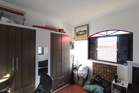 Casa para alugar com 250m², 5 quartos e 4 vagasQuarto 2