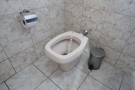 Casa para alugar com 250m², 5 quartos e 4 vagasBanheiro da Suite