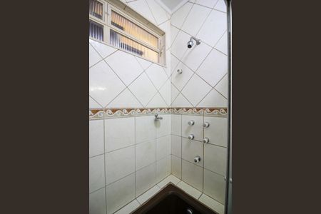 Casa à venda com 346m², 4 quartos e 3 vagas Casa à venda com 346m², 4 quartos e 3 vagasBanheiro Social