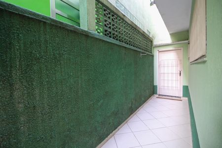 Casa à venda com 346m², 4 quartos e 3 vagas Casa à venda com 346m², 4 quartos e 3 vagasQuintal