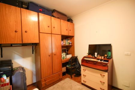 Casa à venda com 346m², 4 quartos e 3 vagas Casa à venda com 346m², 4 quartos e 3 vagasQuarto 2