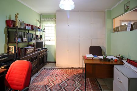 Casa à venda com 346m², 4 quartos e 3 vagas Casa à venda com 346m², 4 quartos e 3 vagasQuarto 1