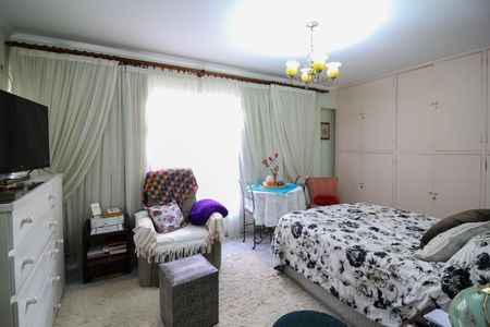 Casa à venda com 346m², 4 quartos e 3 vagas Casa à venda com 346m², 4 quartos e 3 vagasSuíte 1