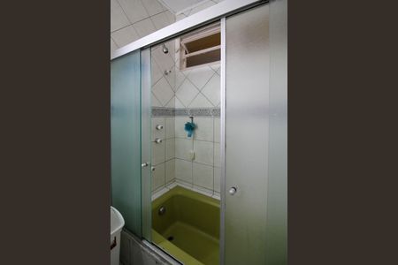 Casa à venda com 346m², 4 quartos e 3 vagas Casa à venda com 346m², 4 quartos e 3 vagasBanheiro Suíte 2