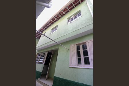 Casa à venda com 346m², 4 quartos e 3 vagas Casa à venda com 346m², 4 quartos e 3 vagasQuintal