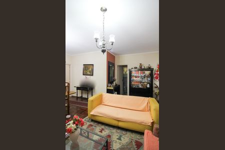 Casa à venda com 346m², 4 quartos e 3 vagas Casa à venda com 346m², 4 quartos e 3 vagasSala de Estar