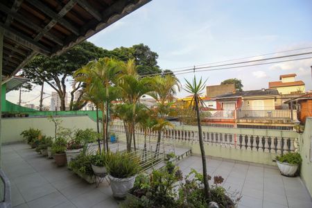 Casa à venda com 346m², 4 quartos e 3 vagas Casa à venda com 346m², 4 quartos e 3 vagasTerraço